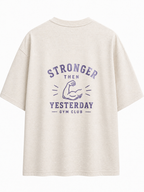 Stronger than yesterday - Boxy Unisex T-Shirt in Größe S / Creme meliert
